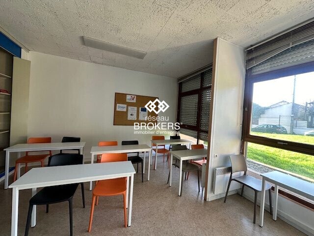 Office in Argenteuil to rent - Building Photo - Image 3 of 8