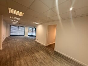 12-16 High St, Gillingham to rent Interior Photo- Image 2 of 4