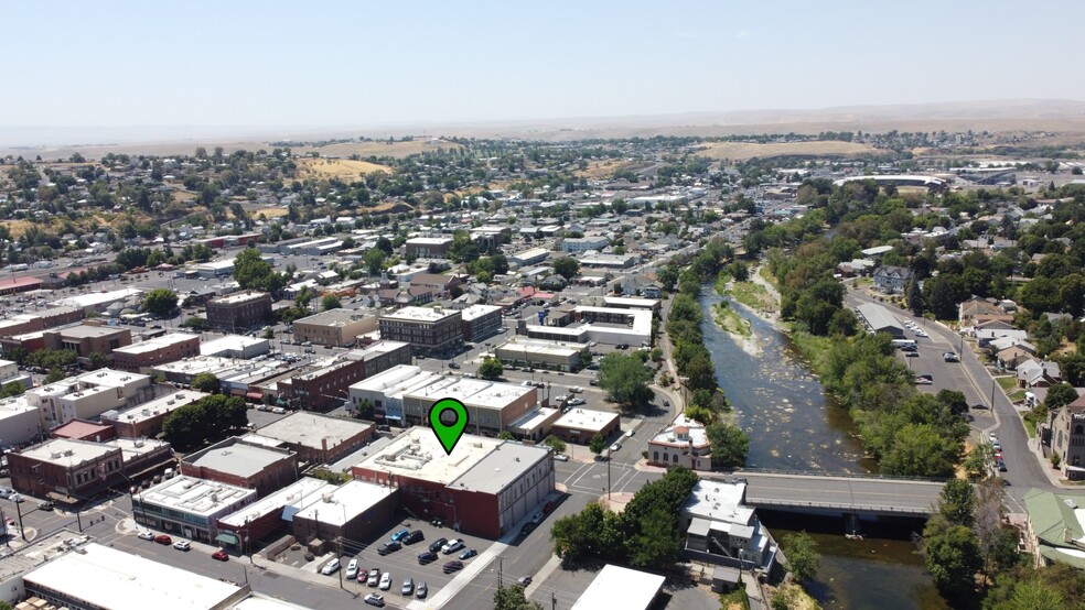 124 S Main St, Pendleton, OR for rent - Building Photo - Image 2 of 14