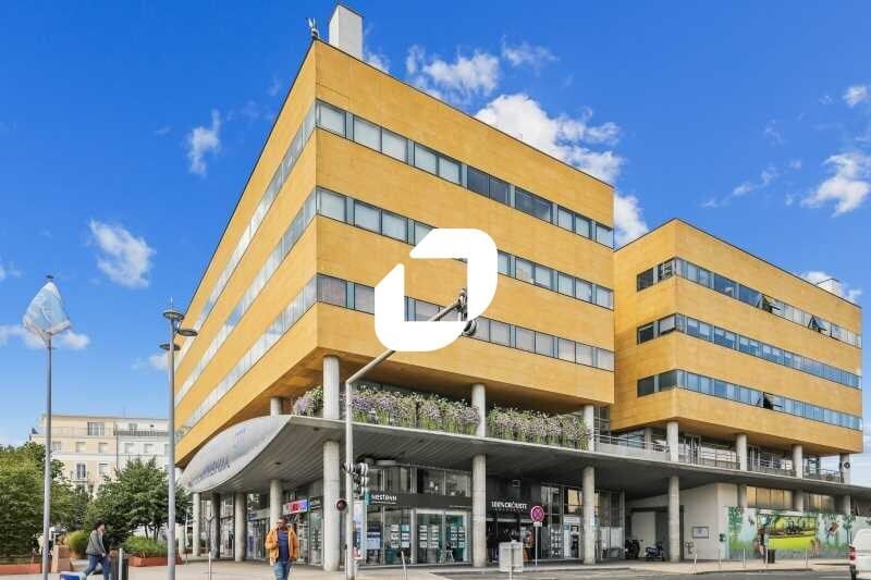 Office in Chilly-Mazarin for sale Building Photo- Image 1 of 15