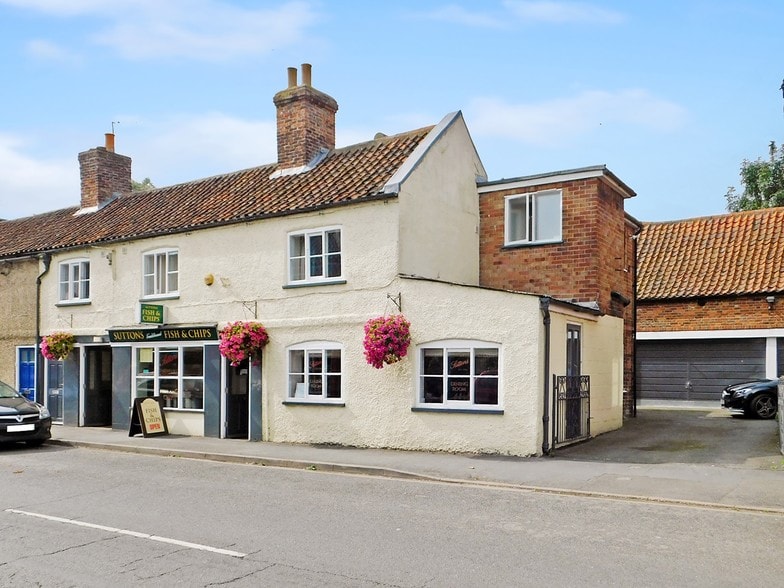 44-45 High St, Skegness for sale - Building Photo - Image 3 of 15