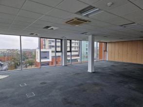 Highfield St, Liverpool to rent Building Photo- Image 1 of 5