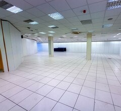 8 High St, Fishguard to rent Interior Photo- Image 2 of 9