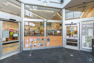 1763 E Main St, Kent, OH to rent Lobby- Image 2 of 12