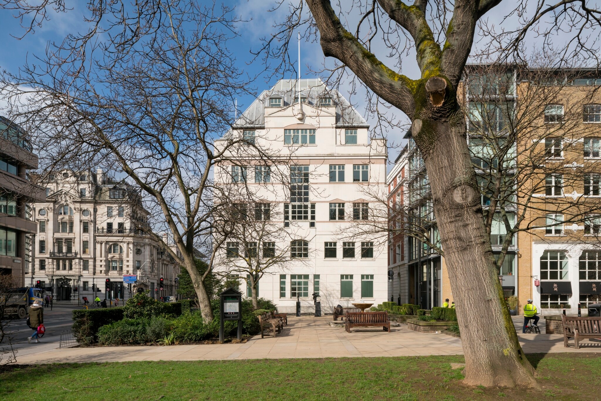 61 Queen St, London for sale Building Photo- Image 1 of 1