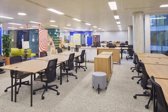 Co-working Space in Paris to rent Interior Photo- Image 2 of 17