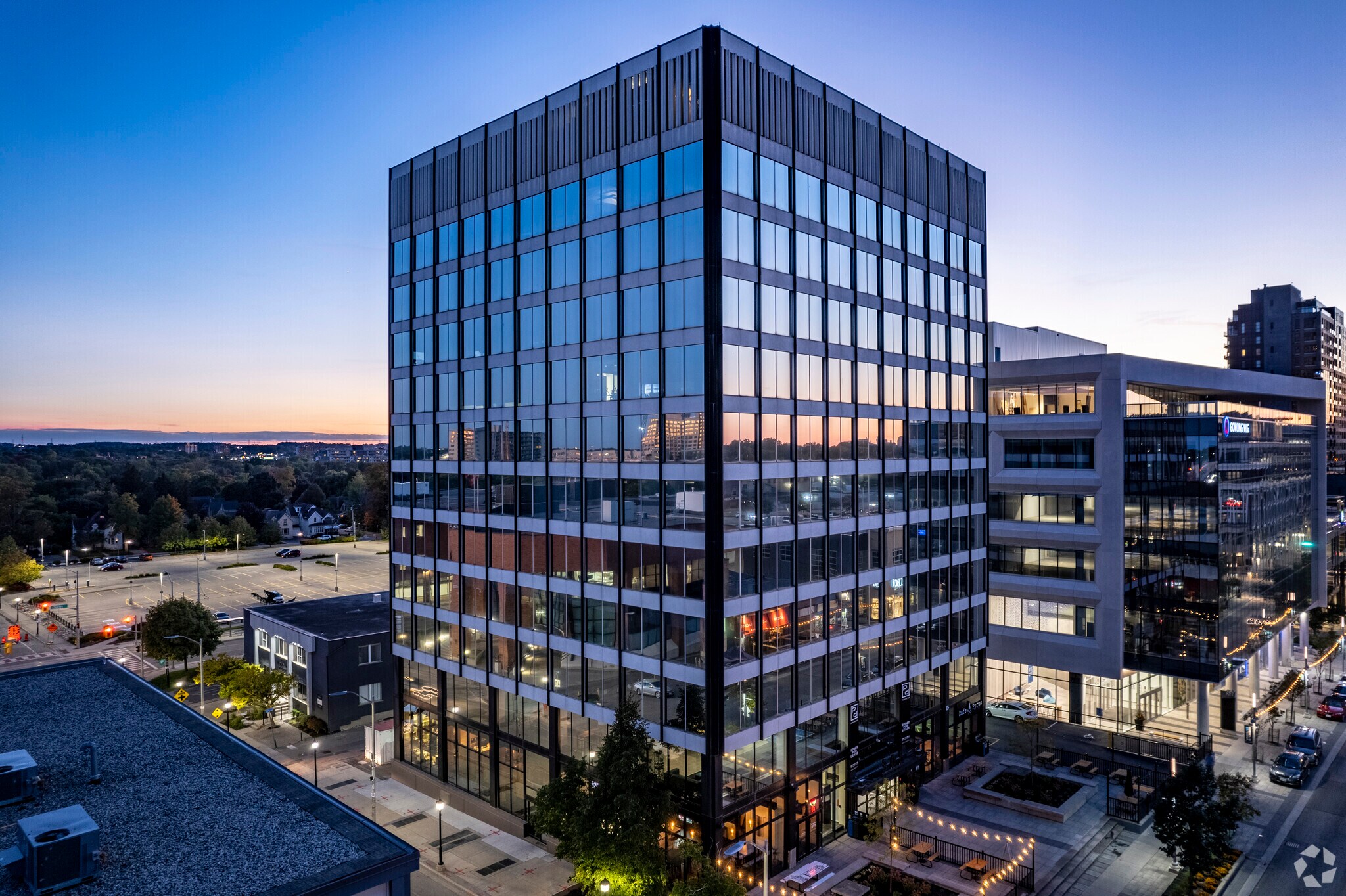 305 King St W, Kitchener, ON to rent Primary Photo- Image 1 of 7