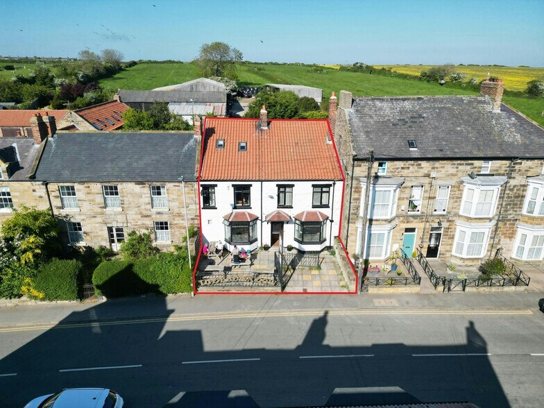 55 High St, Saltburn By The Sea for sale - Building Photo - Image 2 of 50