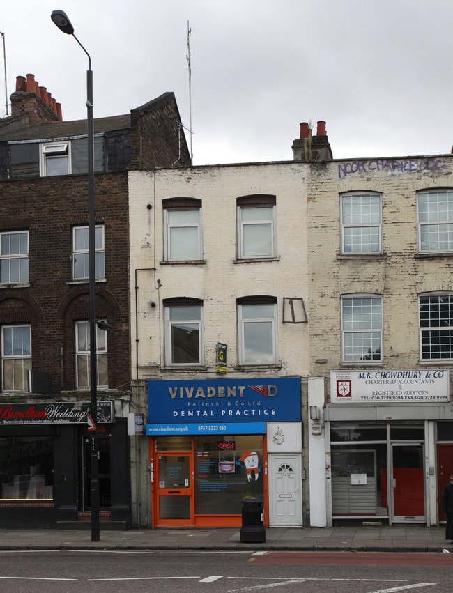 More details for 252 Bethnal Green Rd, London - Retail to Rent