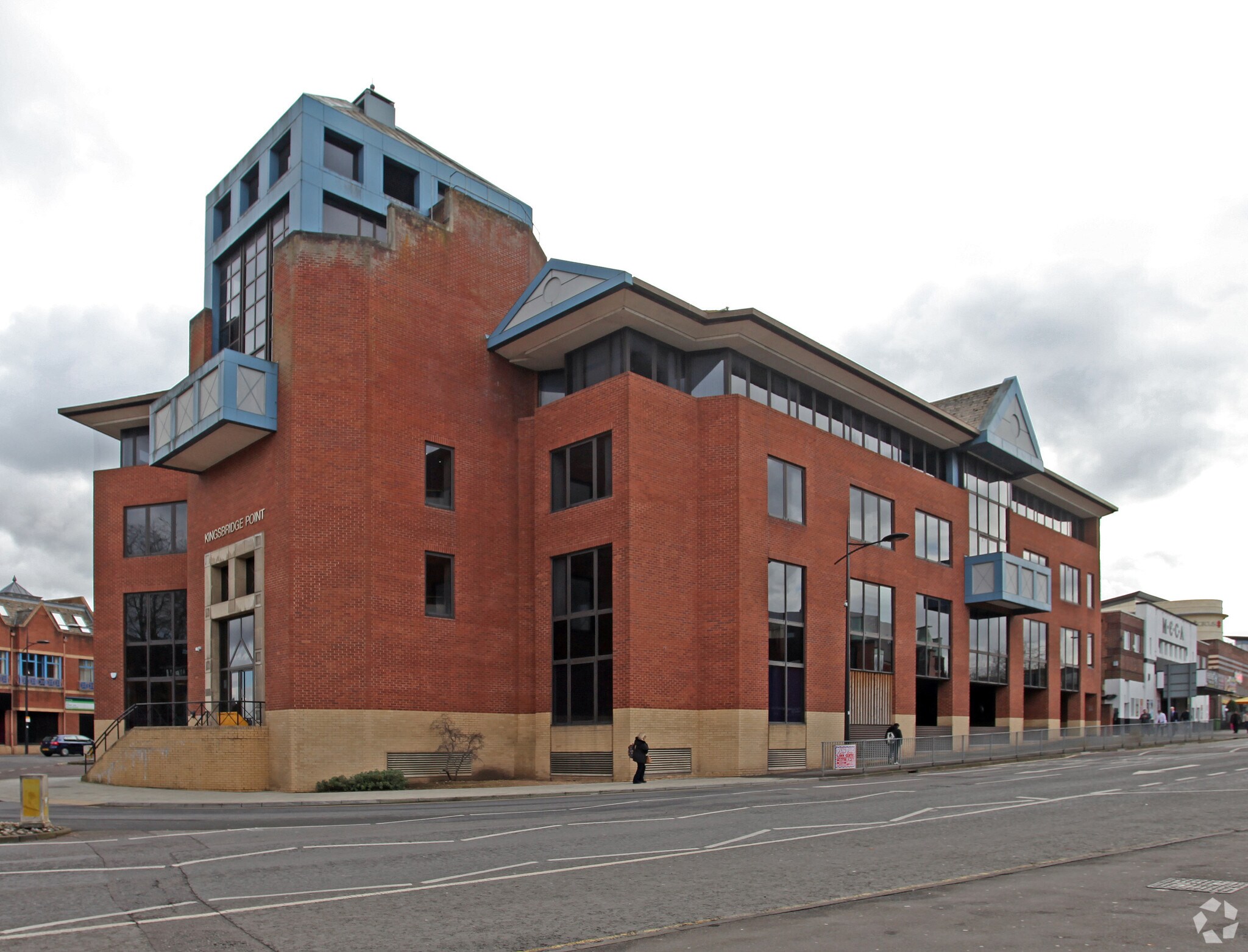 1 Clarence St, Swindon for sale Primary Photo- Image 1 of 1