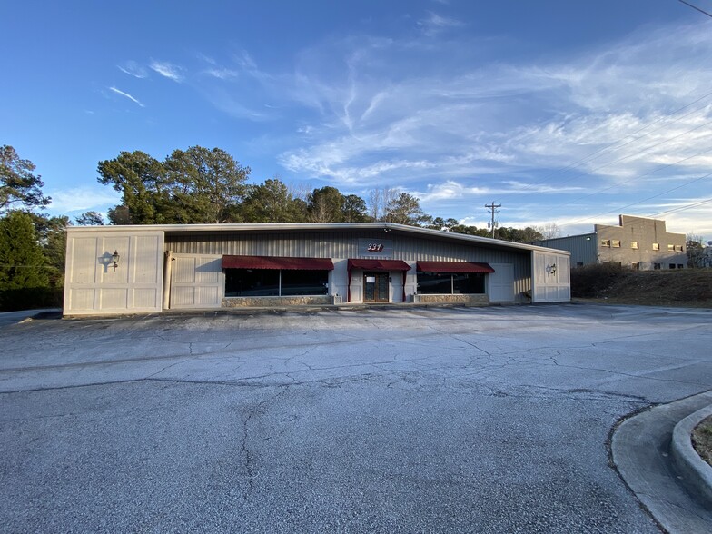 4750 Stone Mountain Hwy, Lilburn, GA for sale - Building Photo - Image 1 of 1