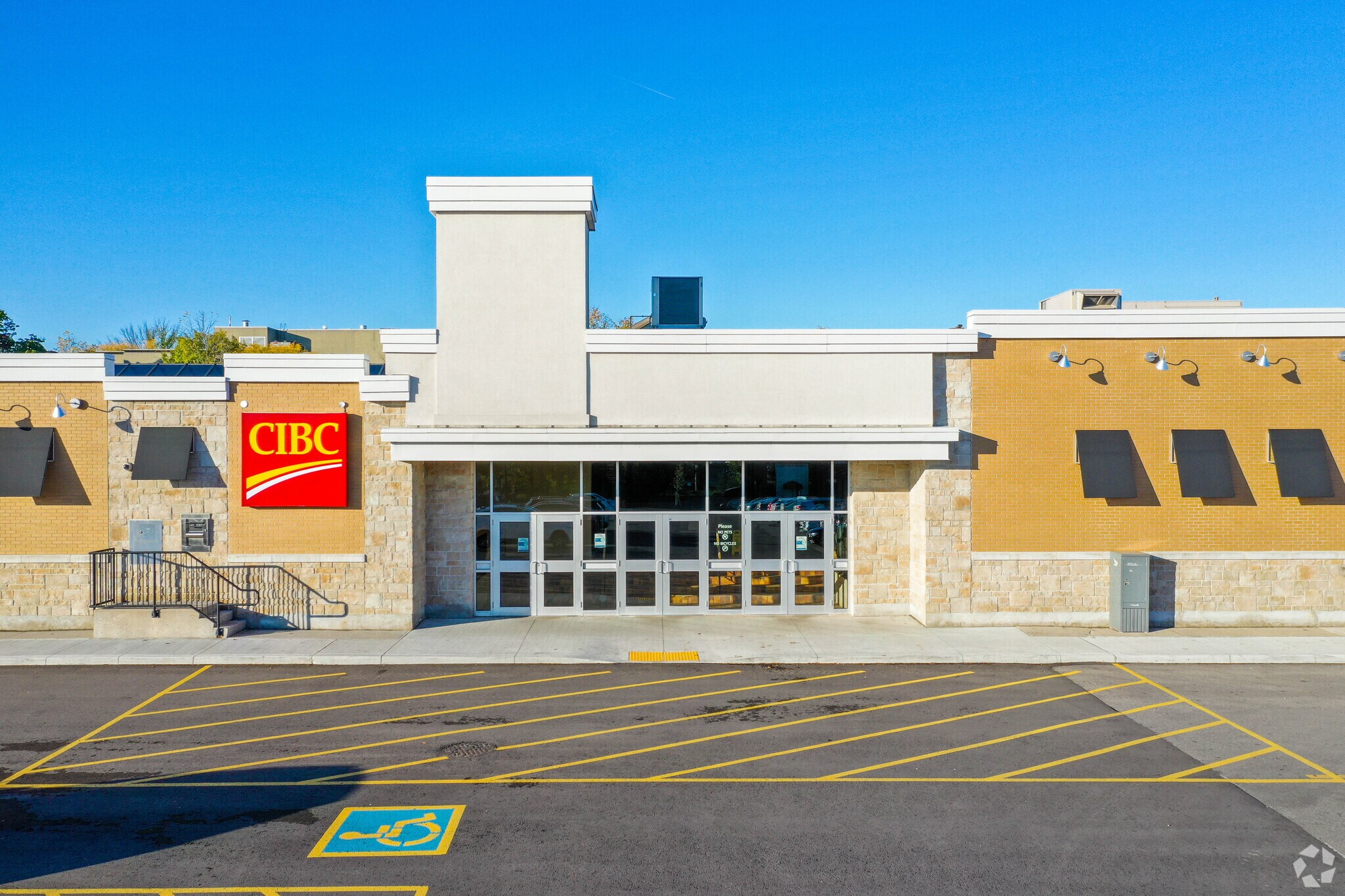 385 Frederick St, Kitchener, ON to rent Building Photo- Image 1 of 9