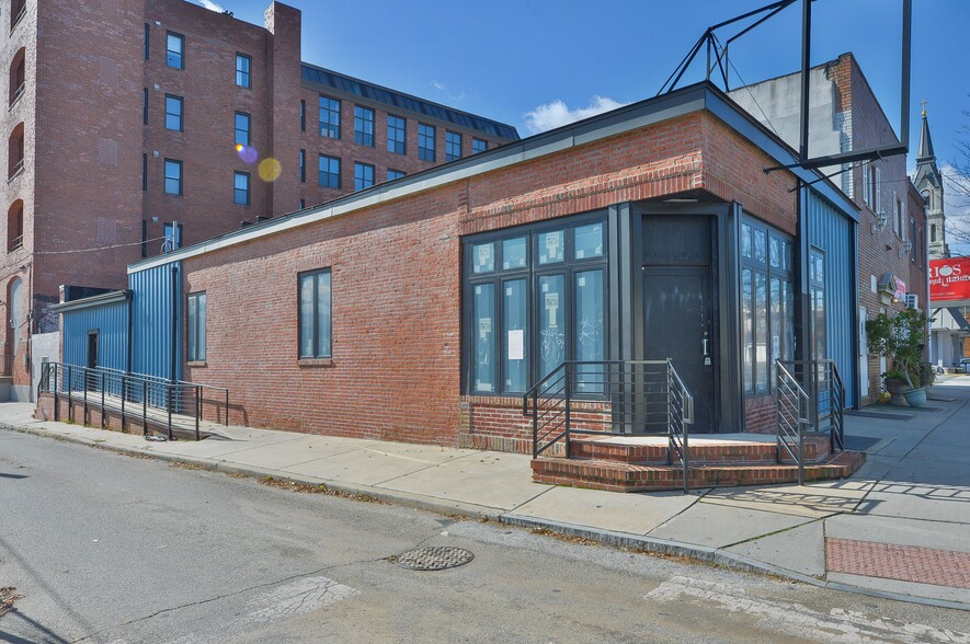 332 W Girard Ave, Philadelphia, PA for sale - Building Photo - Image 1 of 1