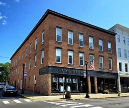 Largest Holding on Warren Street, Hudson portfolio of 11 properties for sale on LoopNet.co.uk Building Photo- Image 1 of 9