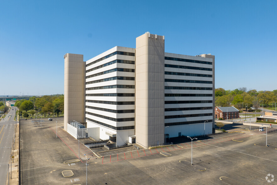 2001 12th Ave N, Birmingham, AL for rent - Building Photo - Image 1 of 4