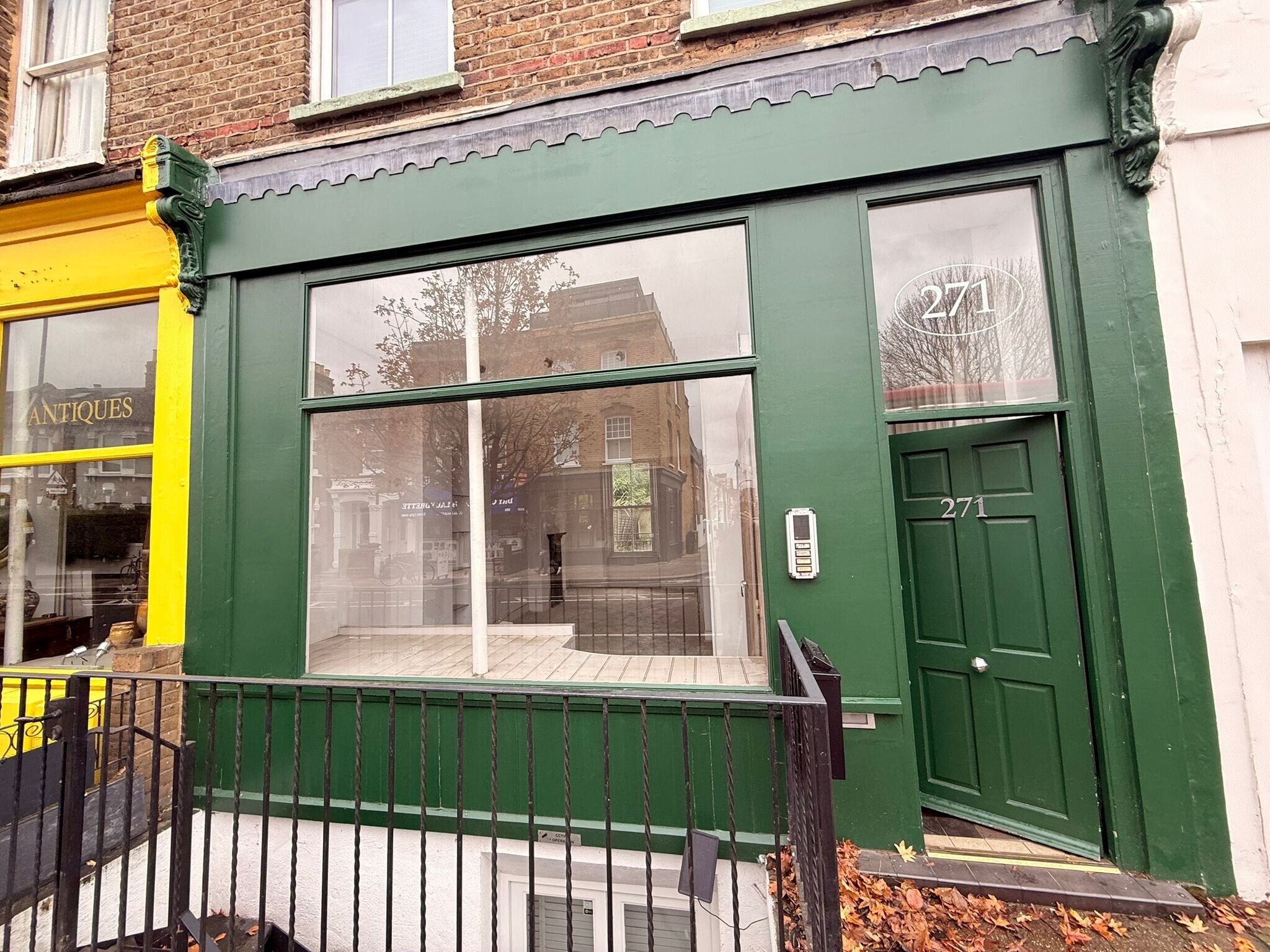 271 Lillie Rd, London to rent Interior Photo- Image 1 of 6