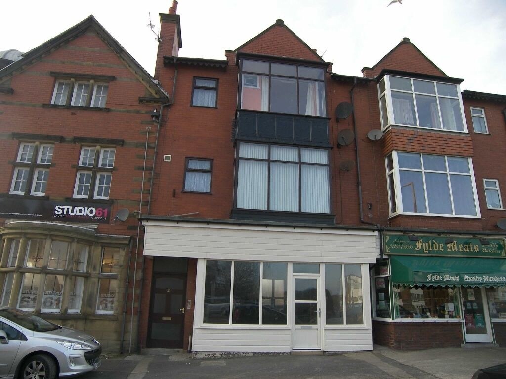 59 Woodlands Rd, Lytham St Annes for sale Primary Photo- Image 1 of 1