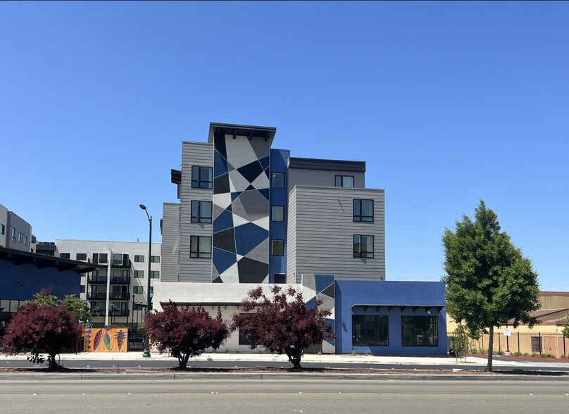 29501 Mission Blvd, Hayward, CA for rent - Building Photo - Image 1 of 5