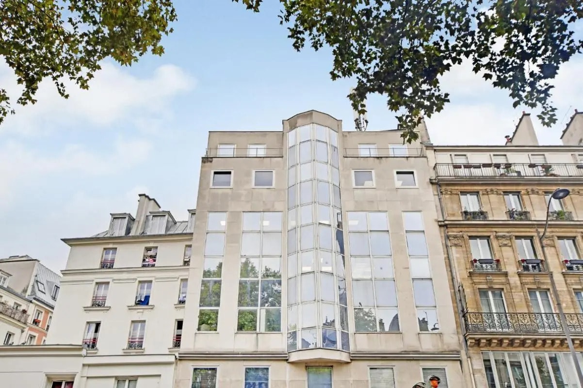 Office in Paris for sale Building Photo- Image 1 of 26