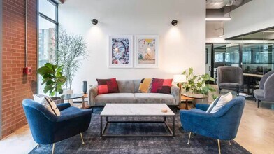 436 E 36th St, Charlotte, NC to rent Interior Photo- Image 1 of 8