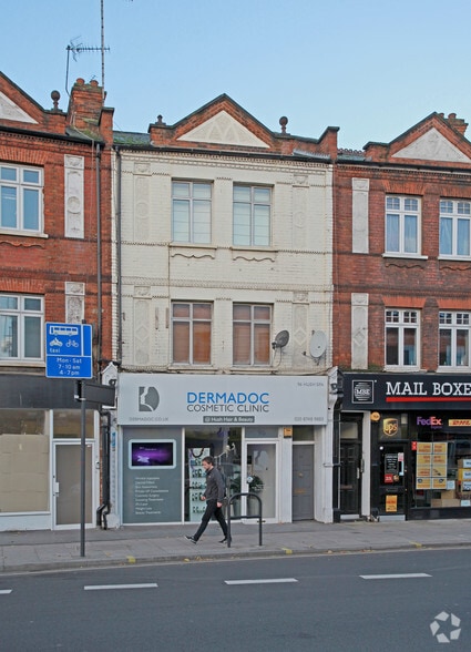 96 Fulham Palace Rd, London to rent - Building Photo - Image 2 of 2