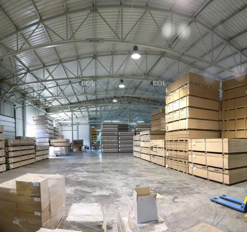 Vente Local d'activités 900 m² - Photo 1