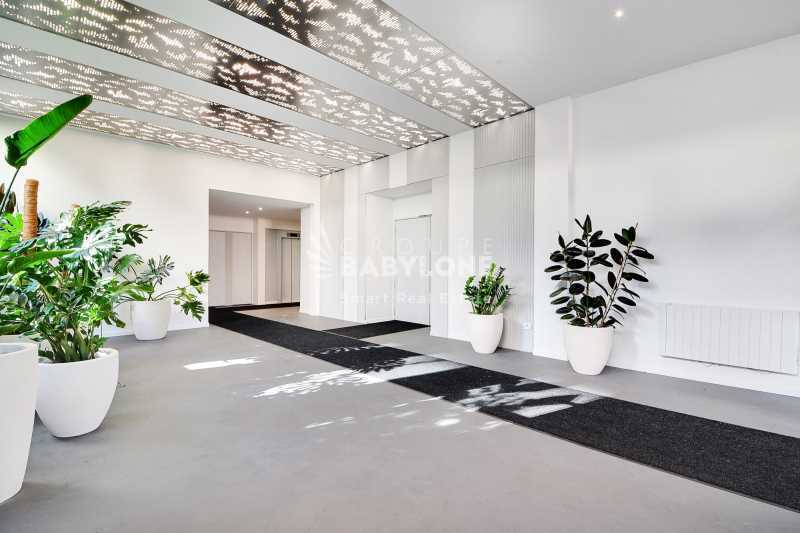 13 Voie D'Issy, Malakoff to rent - Lobby - Image 3 of 24