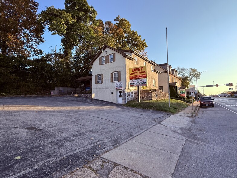 119-121 Lancaster Ave, Paoli, PA for sale - Building Photo - Image 1 of 2