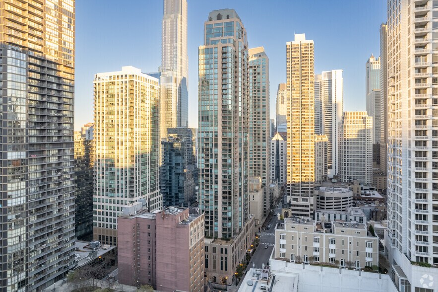 660 N Wabash Ave, Chicago, IL to rent - Building Photo - Image 2 of 4