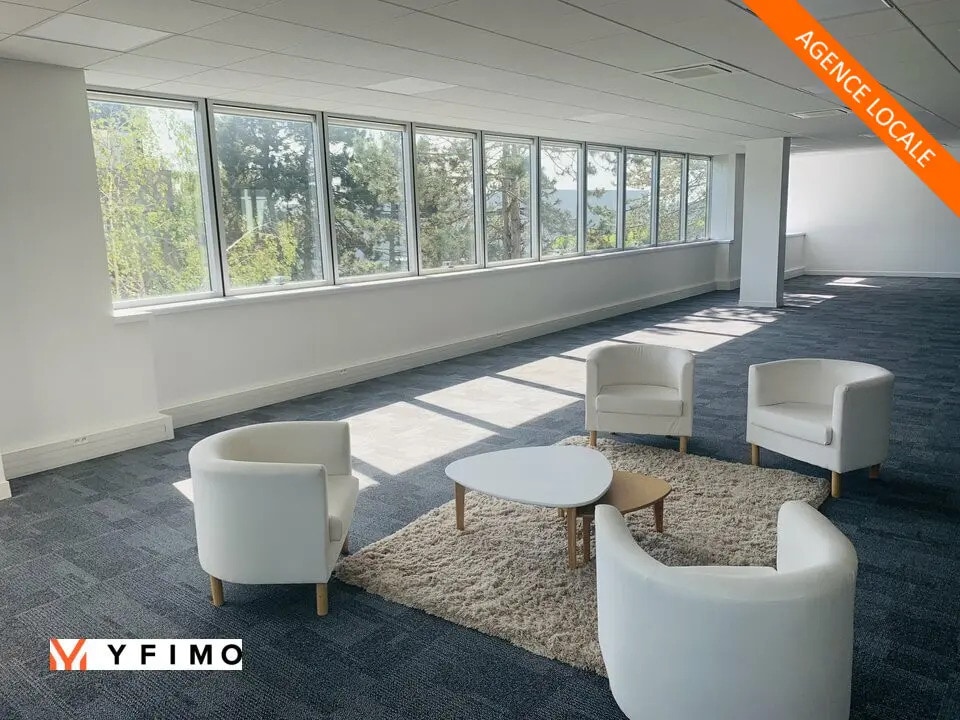 Location Bureaux 560 m² à 1 121 m² - Photo 1