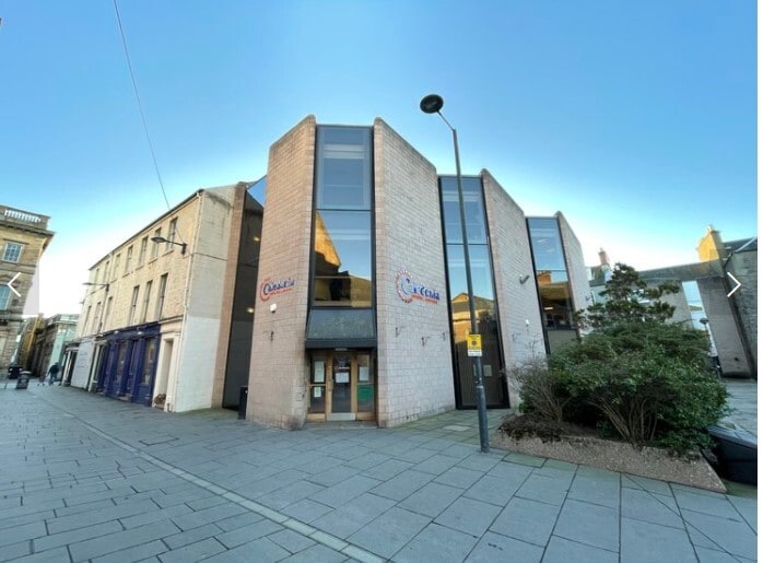 S Saint John's Pl, Perth to rent Building Photo- Image 1 of 3