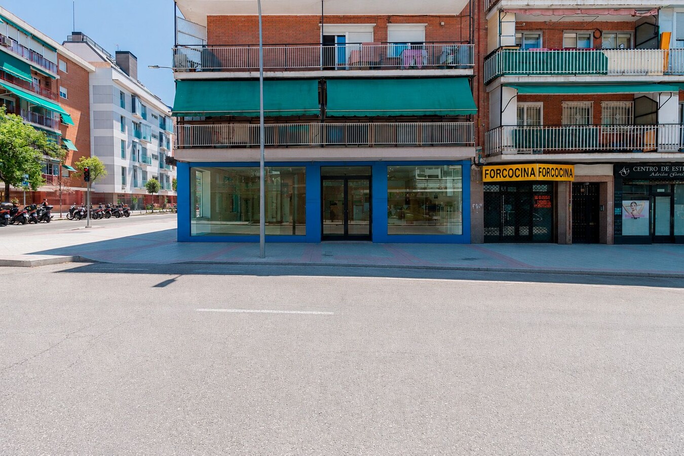 Madrid, MAD 28017 - Unit Puerta BR - - Interior Photo - Image 1 of 37