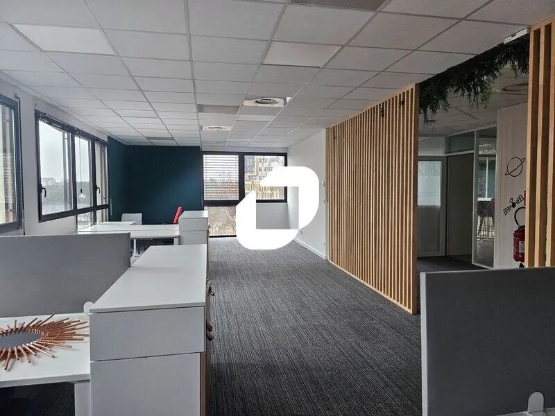 Office in Montpellier to rent Interior Photo- Image 1 of 14