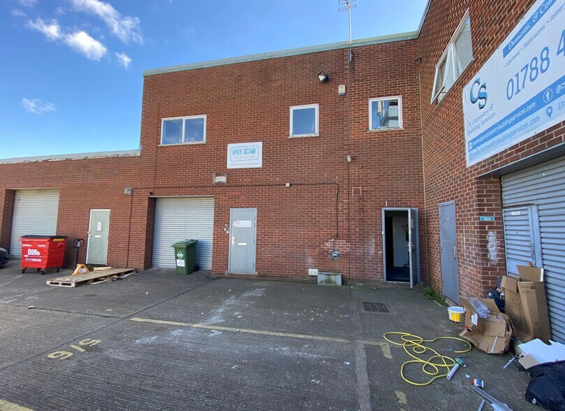 Light Industrial in Rugby for sale - Building Photo - Image 1 of 1