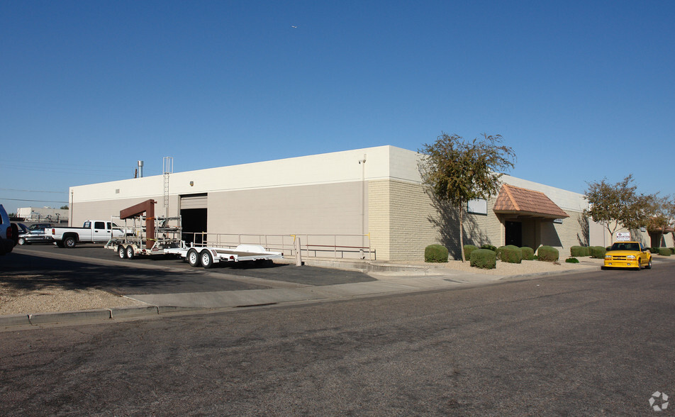 5620-5624 N 53rd Ave, Glendale, AZ for rent - Building Photo - Image 3 of 6