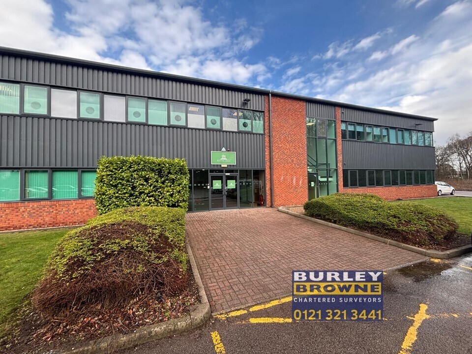 Coleshill Rd, Tamworth to rent Building Photo- Image 1 of 11