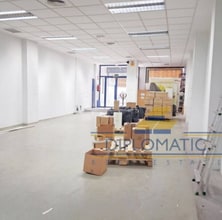 Retail in Madrid, Madrid to rent Interior Photo- Image 2 of 8