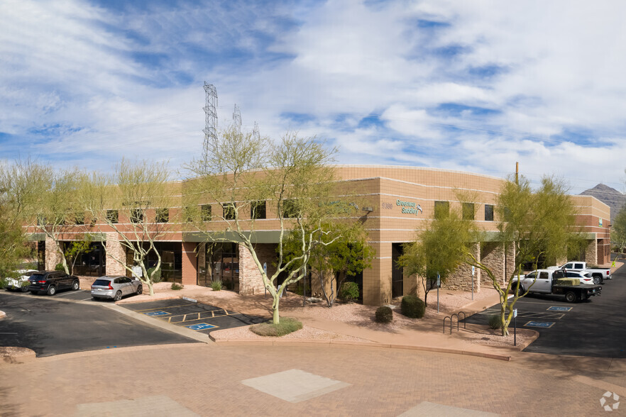 9380 E Bahia Dr, Scottsdale, AZ for rent - Primary Photo - Image 1 of 9