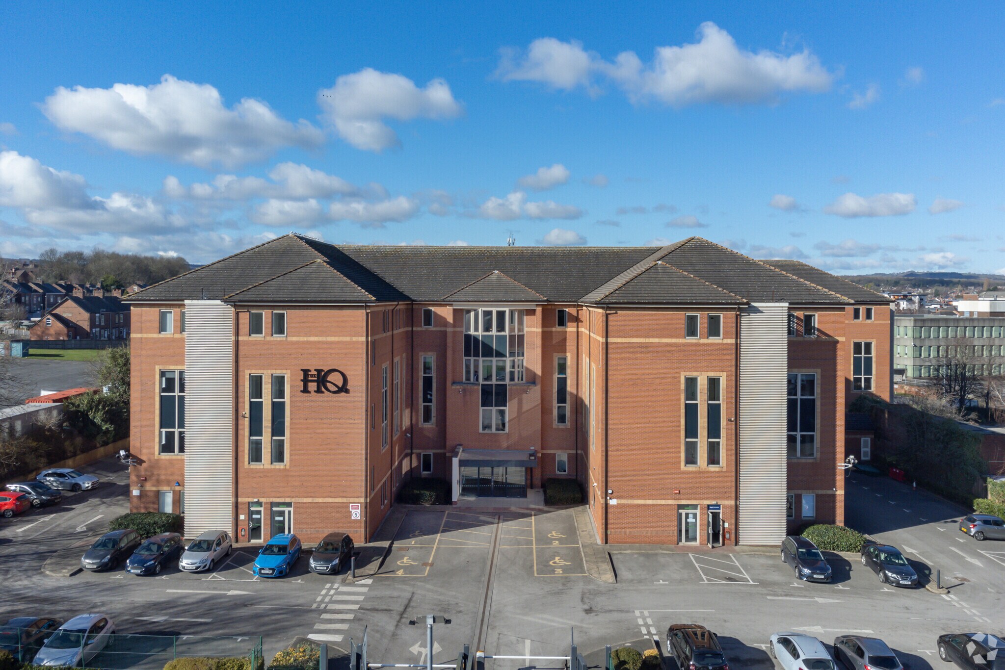 Boythorpe Rd, Chesterfield to rent Building Photo- Image 1 of 15