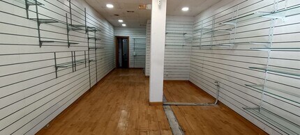 Retail in Collado Villalba, Madrid to rent Interior Photo- Image 1 of 5