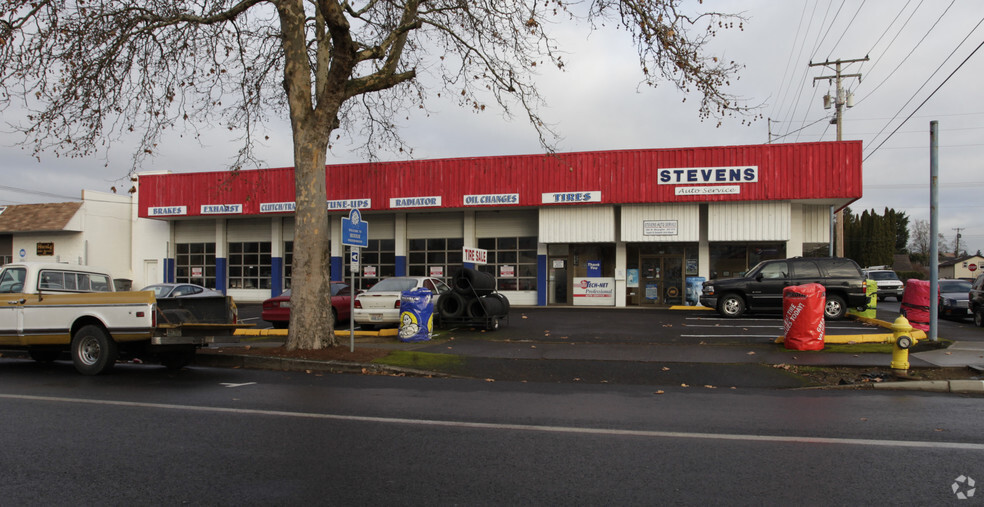 200 W Mcloughlin Blvd, Vancouver, WA for sale - Building Photo - Image 1 of 4