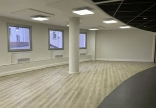 Office in Villeurbanne to rent Interior Photo- Image 2 of 11