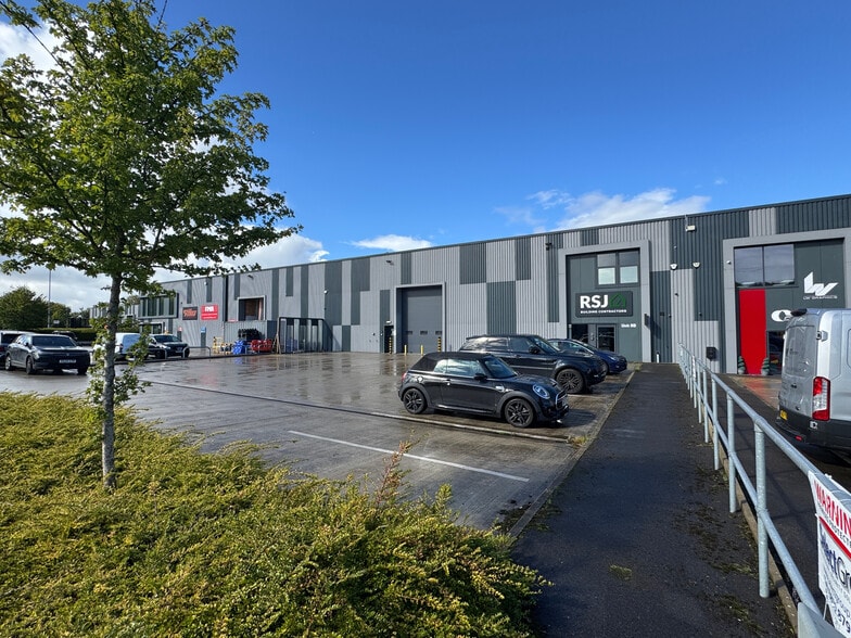 Otley Rd, Shipley to rent - Building Photo - Image 3 of 5