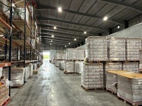 The Joint, Royston to rent Interior Photo- Image 2 of 2