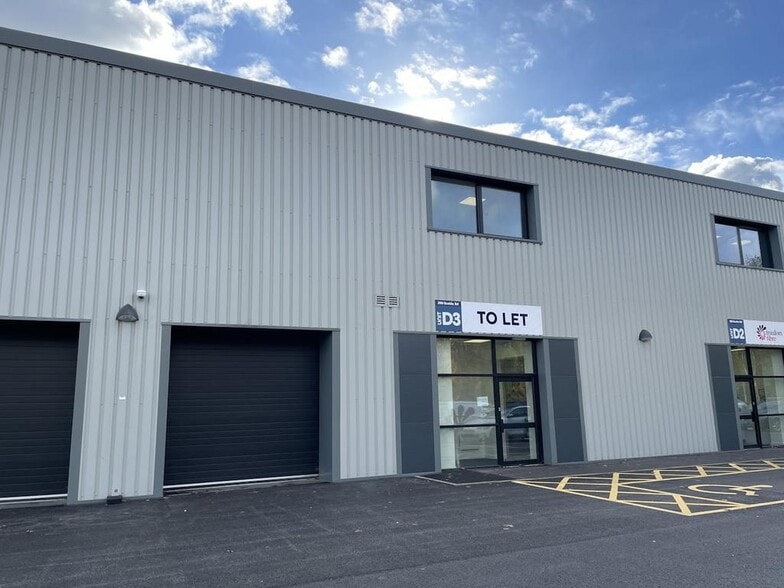 200 Scotia Rd, Stoke On Trent to rent - Building Photo - Image 2 of 30