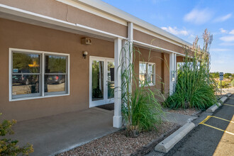 411 E St. Michael's Dr, Santa Fe, NM for rent Building Photo- Image 1 of 2