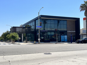 3032 Wilshire Blvd, Santa Monica, CA for rent Building Photo- Image 1 of 8