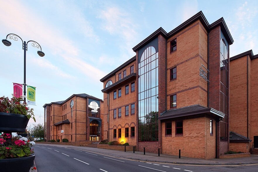 Cowbridge Rd E, Cardiff to rent - Building Photo - Image 2 of 17