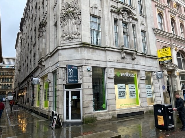 Old Bank St, Manchester to rent - Building Photo - Image 1 of 5