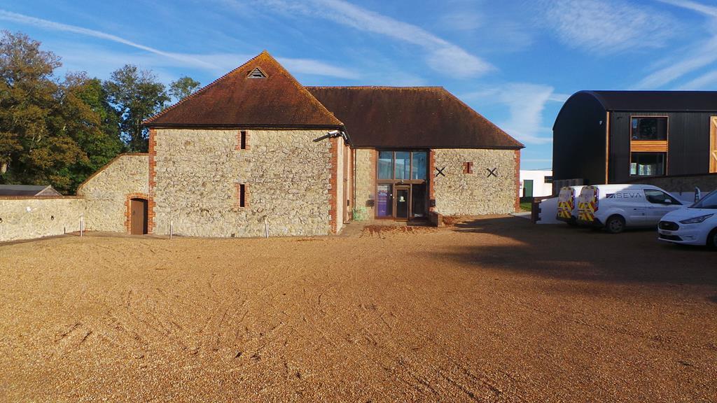 Lodge Farm, Ashford for sale Primary Photo- Image 1 of 1